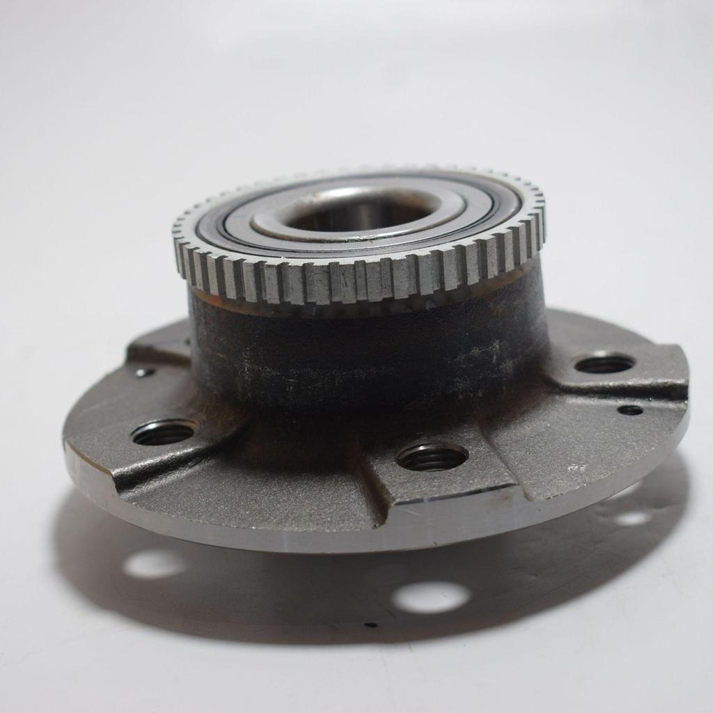 Rear Wheel Hub Bearing Unit 10103882/VKBC51127 for Roewe 350