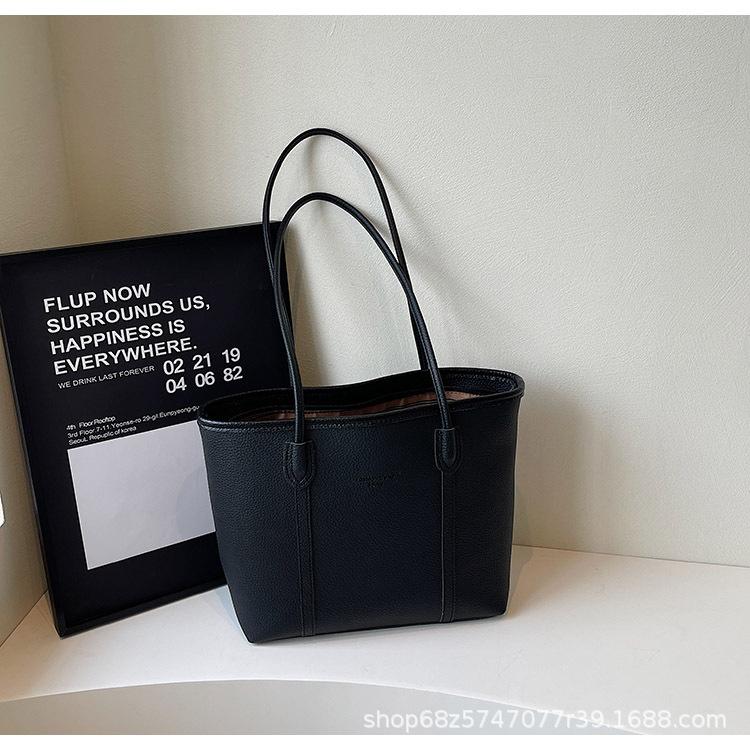 Retro Tote Bag Women's New Fashionable Simple Large-capacity Armpit Bag Casual Versatile Commuter Shoulder Bag