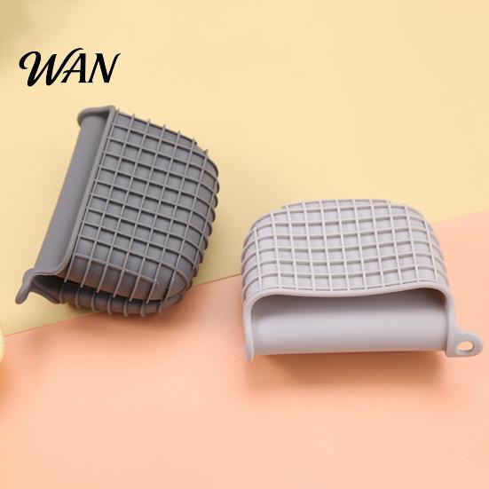 Baking Gloves 2Pcs Silicone Oven Mitts Heat Resistant Thick Grid Pattern Non-Slip for Microwave Kitchen Accessory Temperature Clip