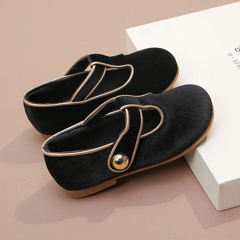 

Toddler Casual Shoes Kids Outdoor Fashion Wine Red Girls Leather Shoe Hollow-out Simple Children s Flat Shoes Soft Bottom New 23 чорний