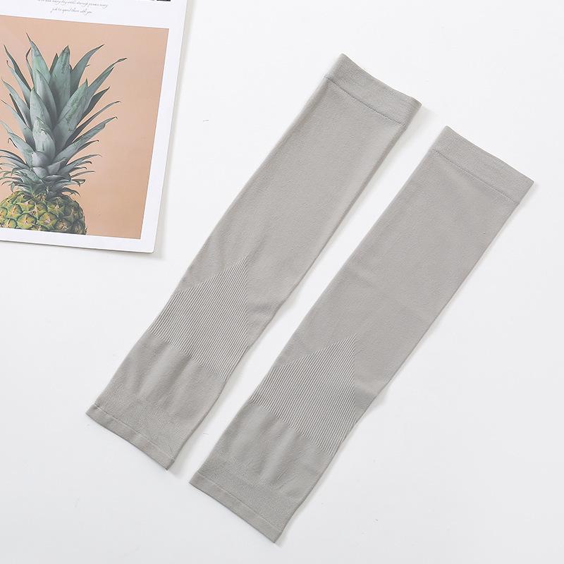 

Unisex Summer Ice Silk Anti-UV Cycling Arm Sleeves Fingerless Version [Premium Packaging]