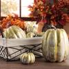 KX4B Stylish and Realistic 7Piece Gold Pumpkin Decor Set with Different Sizes and Shimmering Design DIY Halloween Decorations