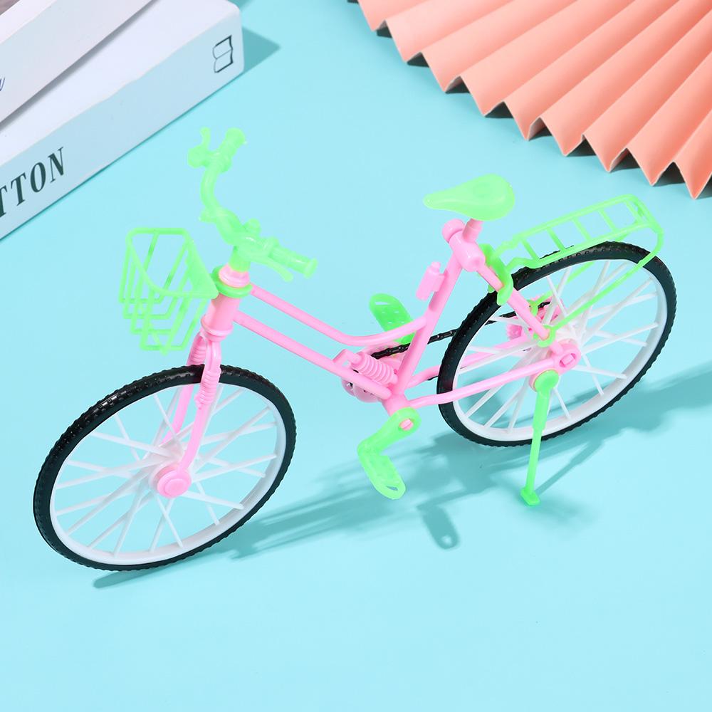 Mehrfarbiges Outdoor-Sport-Puppenhauszubehör Fahrradszene Modell Puppe Fahrrad Miniatur-Fahrrad