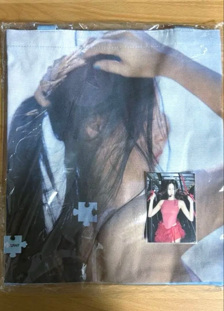 [Б/У] ДЖЕННИ J2NNI5 Jennie Фотовыставка Tsutaya Ограниченное издание Сумка-тоут