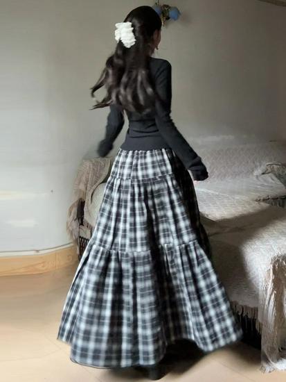 Spring 2025 Women's Navy Blue Plaid A-Line Patchwork Umbrella Skirt