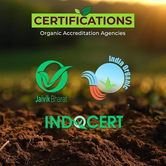 Aashirvaad Organic Urad Dal (Whole), 1kg, 100% Organic Urad Dal Rich In Protein