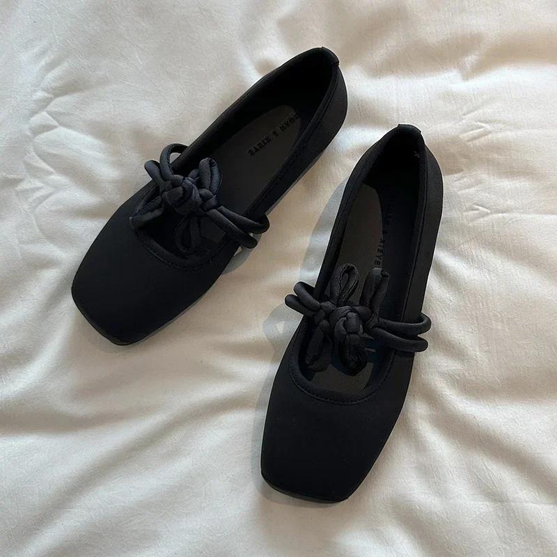 

Этнический стиль женские красные атласные туфли Мэри Джейн модные туфли с неглубоким квадратным носком весна-осень балетки с мягкой подошвой 35