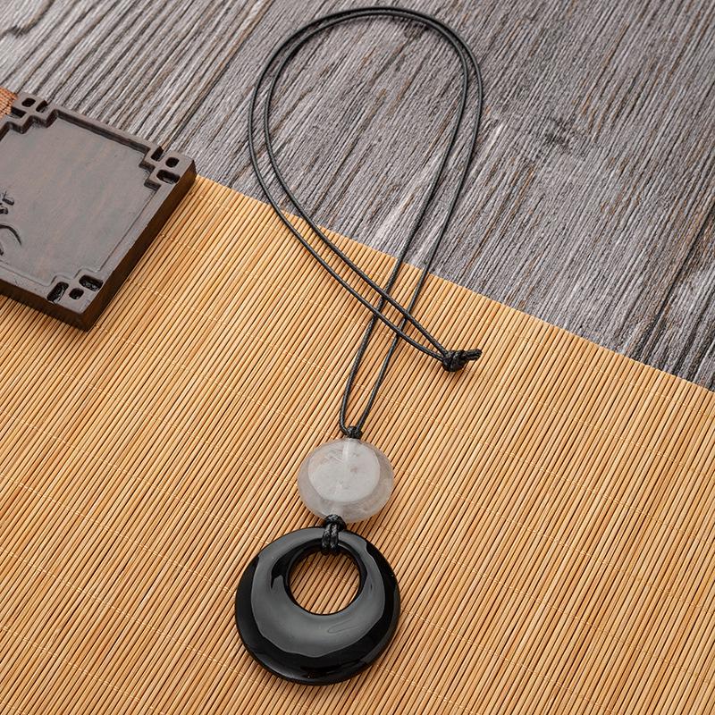 2025 Fashion Leather Cord Clavicle Necklace - Women's High-End Luxury Pendant Chain Accessories