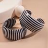 Pulsera Rayada Ancha Gruesa Brazalete Cuff Retro Exagerado Brazalete Rayado de Contraste Joyería para Mujer