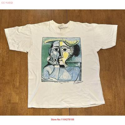 Vintage 90-tal Pablo Picasso Kvinna Med En Gul Hatt T-shirt Medium 1995 Konst Sällsynt vintage Tvättad Mångsidig Andningsbar grafisk