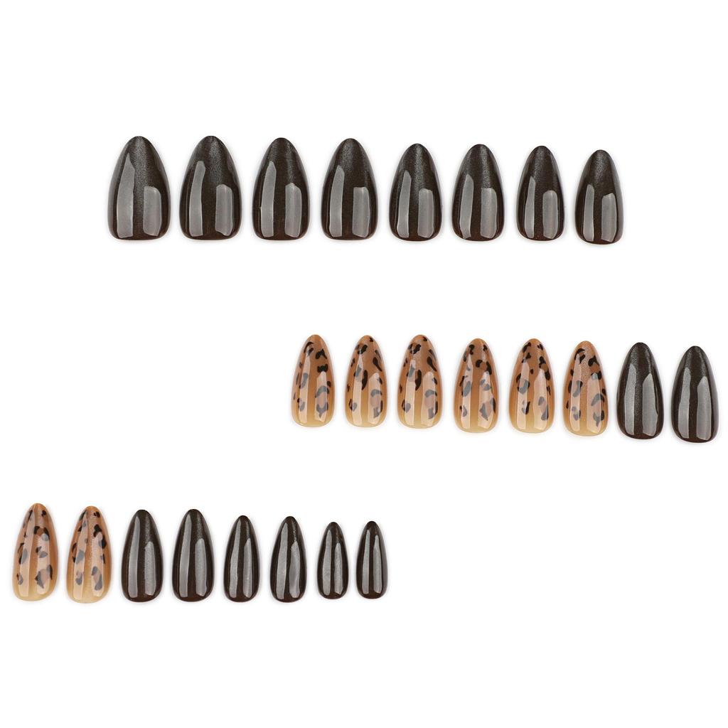 Autumn/Winter Leopard Print Cat Eye Short Almond Wearable Nails