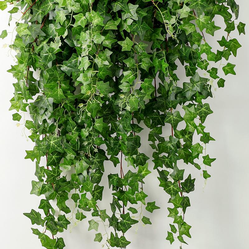 Artificial Ivy Wall-Hanging: Green Trailing Spider Plant Vines with Leaves