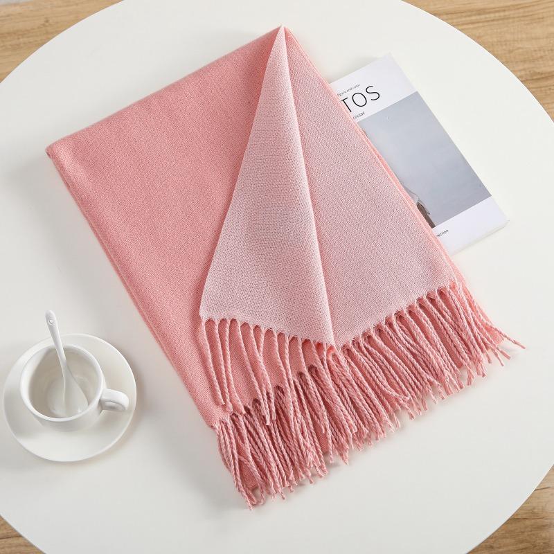 Stylish and simple solid color imitation cashmere commuting warm scarf for women can be used in all seasons, and commuting tassel is versatile.