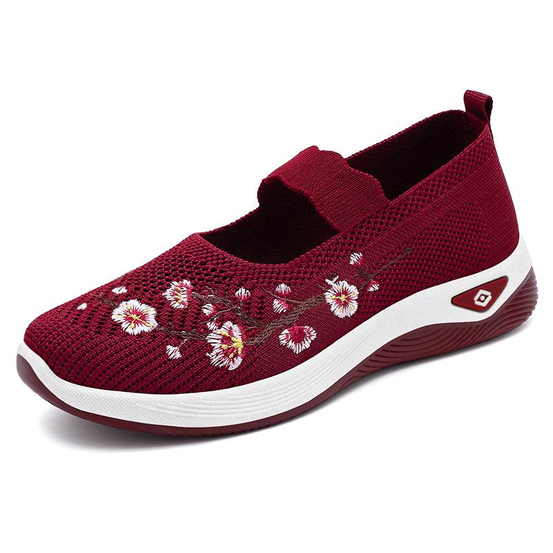 Old Beijing cloth shoes women's summer new shallow mouth soft sole not tired feet single shoes one pedal casual embroidery mother shoes women