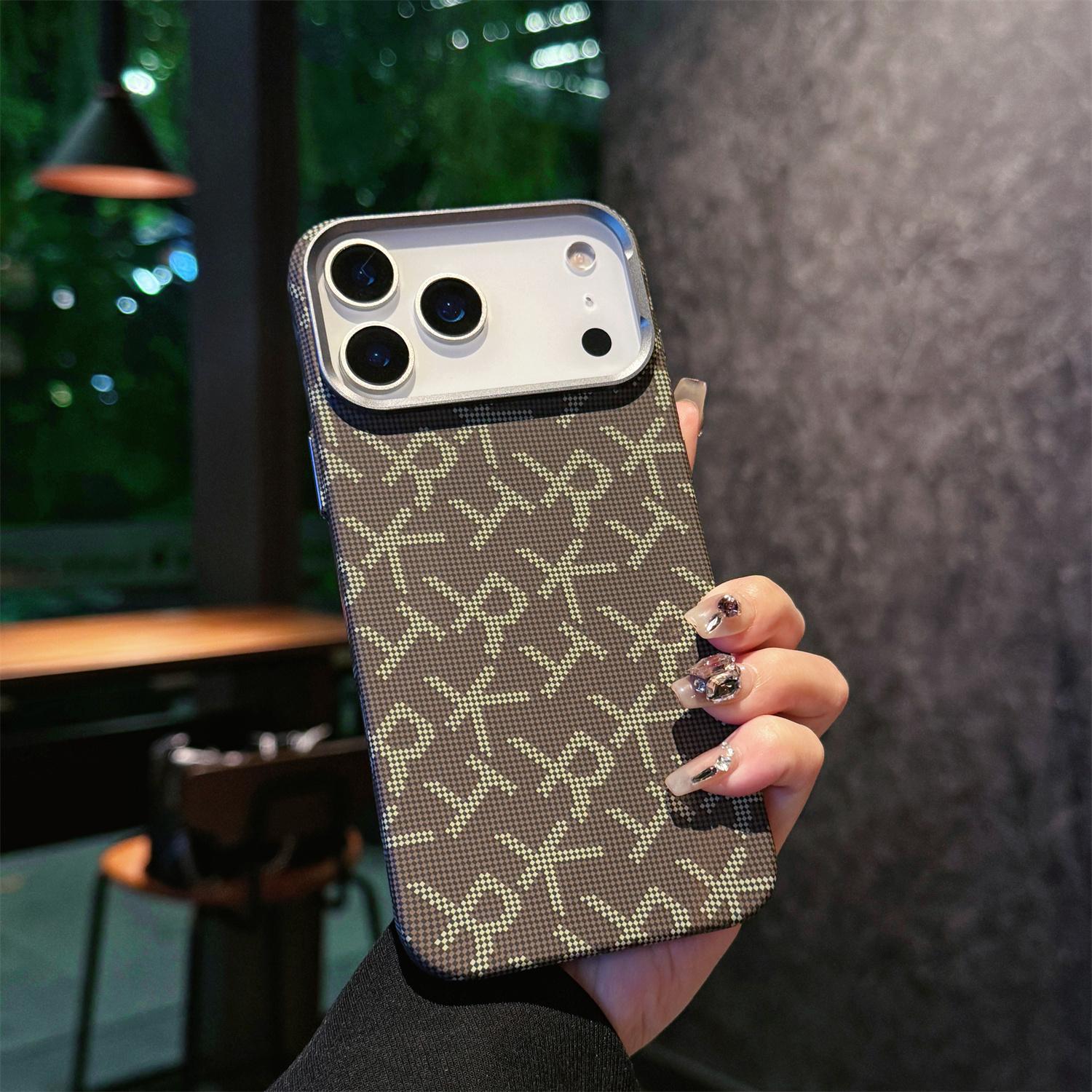

Надтонка магнітна накладка для iPhone 17 Pro Max iPhone17 Air Cover Розкішна текстура Kalver з модними словами TTK на ній iPhone Air золотий