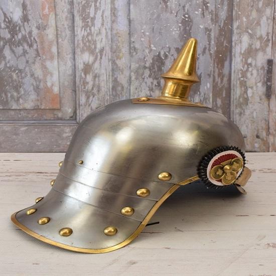 Deutsche Pickelhaube aus Stahl und Messing – Helm preußischer Militärischer Spikehelm – Militärdekoration – Wohndekoration – Einzigartiges Geschenk
