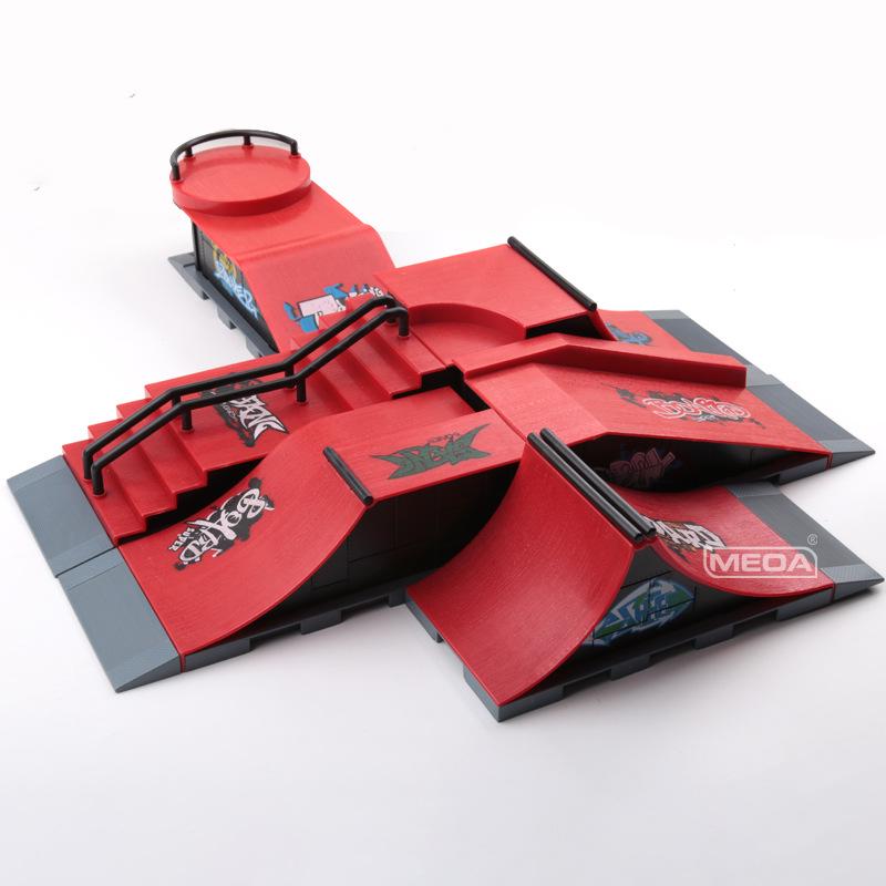 Finger Skateboard Indoor Sports Model - Creative Novelty Scene Props Assembly Toy.