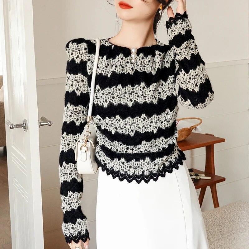 Fashion Beaded Crochet Lace Blouse Women Simple Long Sleeve Pleated Tops Autumn Winter Casual Korean Hollow Shirt 29562