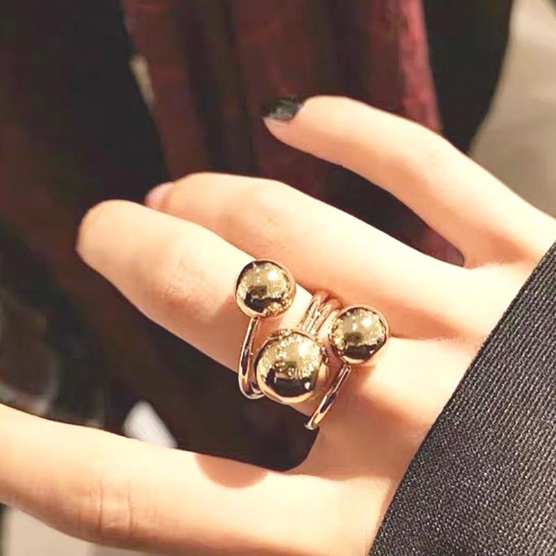 Verstellbare Ringgröße mit glänzender Kugel Offener Fingerring für Männer und Frauen Stilvoller Schmuck für Party und Alltag