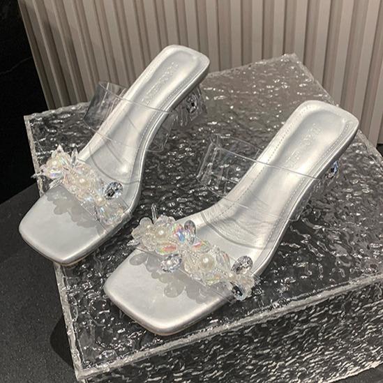One-word drag women's new crystal flower thick heel cool slippers, wearing rhinestone square head half slippers