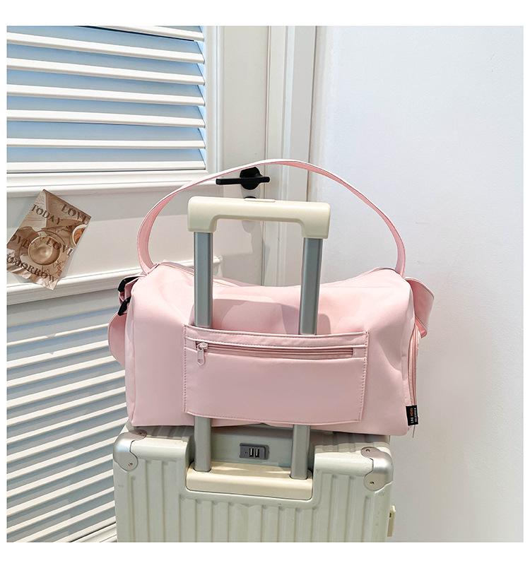Unisex Lightweight Sports Travel Bag with Large Capacity and Shoe Compartment