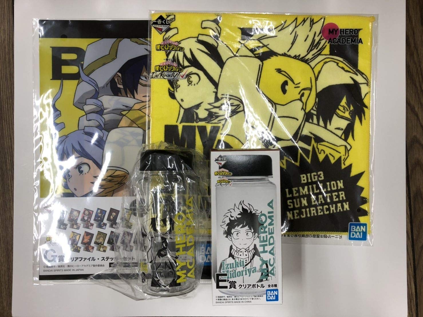 

Ichiban Kuji Моя геройская академия Готов Амаджи Тамаки Тогата Мирио Волна Твист BIG3 E Приз Прозрачная бутылка F Приз Полотенце для рук G Приз Набор прозрачных файлов Я