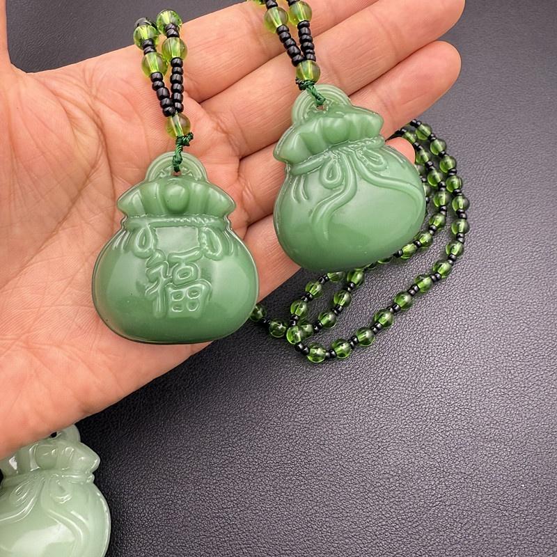 Jade Glückstasche Anhänger Halskette Handgeschnitzt für Damen Herren Segen Charme Beste Geschenkidee