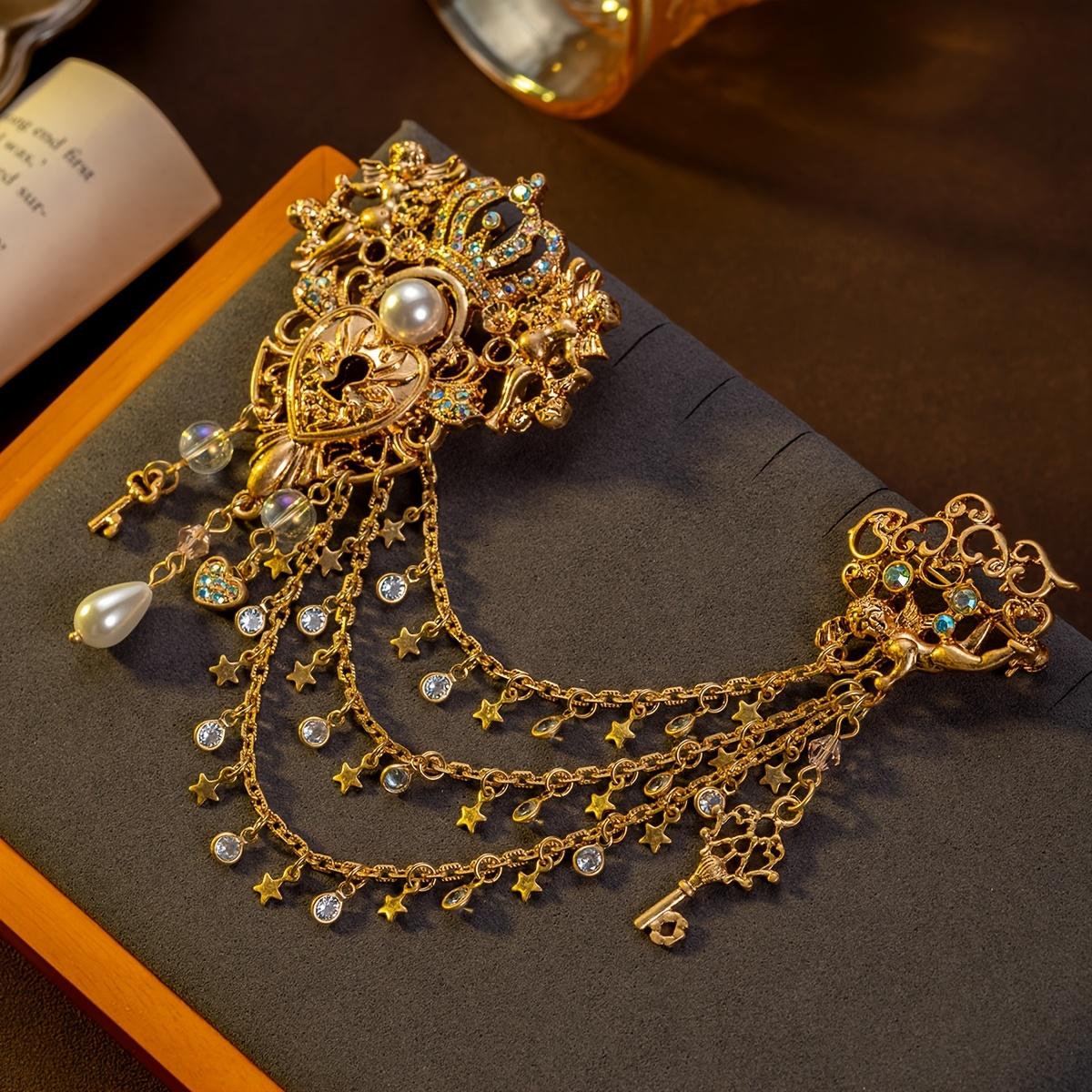 

A Medieval Vintage Matte Golden Heart Lock Angel KF Multi-Chain Tassel Brooch Suitable As a Gift for Women with a Strong Design золотистый