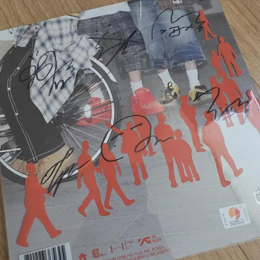 

BOYNEXTDOOR Продажа альбома с автографами Boynextdoor Сон Хо-у Чжэ-хён Тэсан Ли Хан Унхак