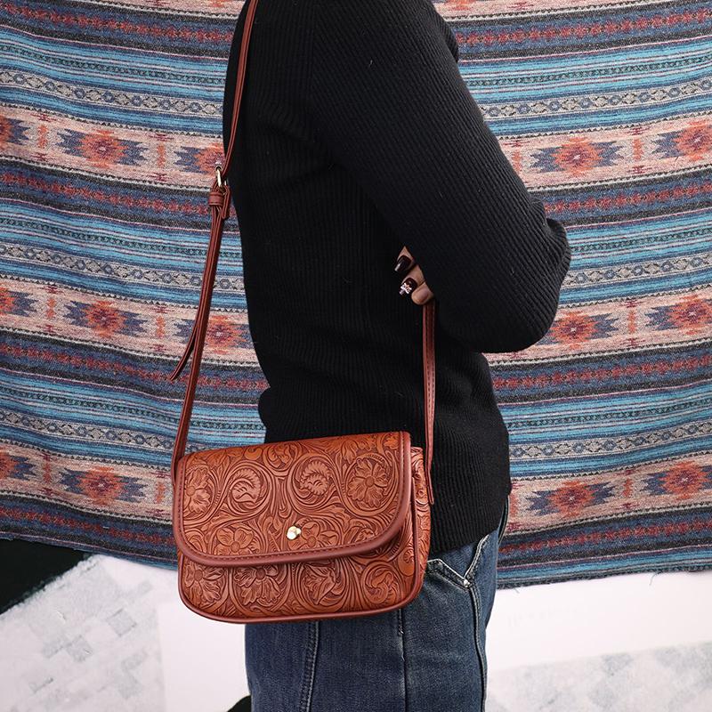 Trendy Womens Crossbody Bag Stylish Shoulder Purse for Work Versatile Office Commute Bag Fashionable Flap Handbag CLE