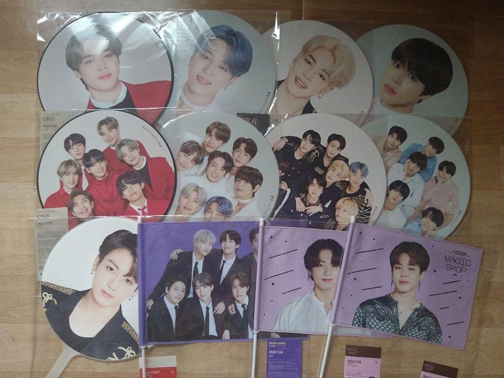 [USED] BTS fans and flags in bulk
