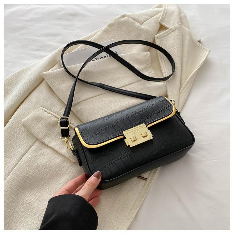 Fashionable Korean Style Shoulder Bag 2024 Summer New Bag Women Simple Small Square Bag