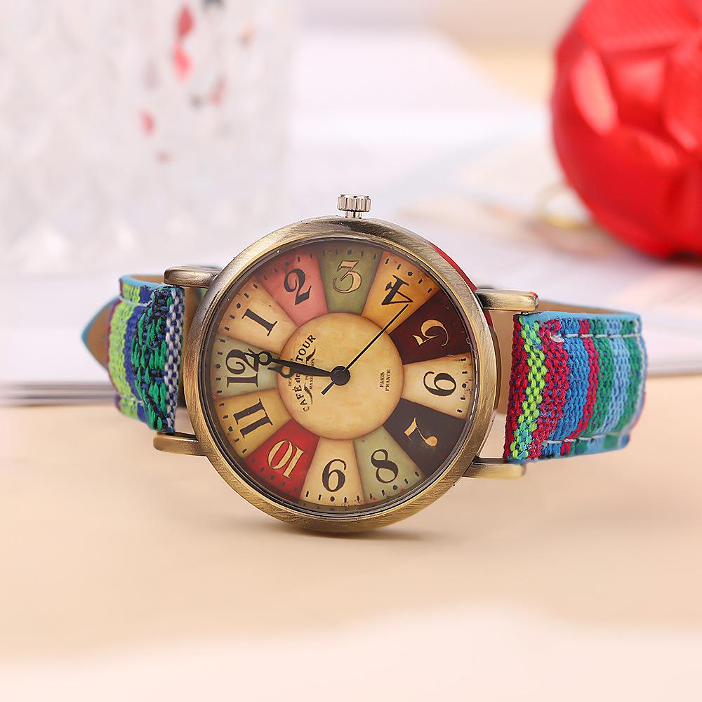 Fashion Watches for Women with Multicolour Rainbow Pattern Hand Wrist Band Watches Jewelry Accessories