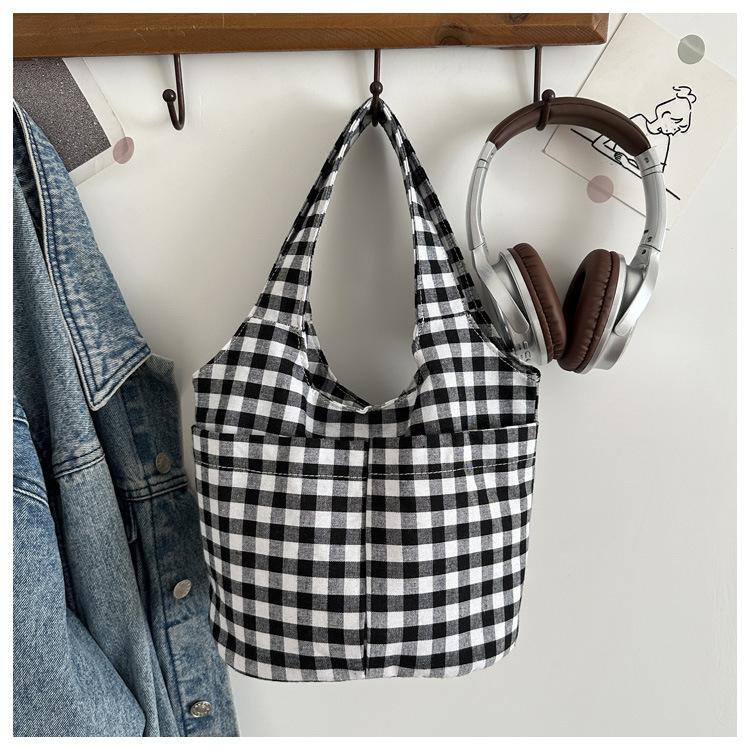 Korean Style Vintage Plaid Shoulder Bag Lightweight Large Capacity Casual Crossbody Bag for Women Versatile Texture Bucket Bag