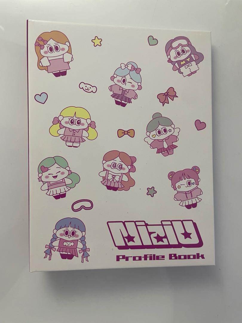 

[USED] NiziU profile book