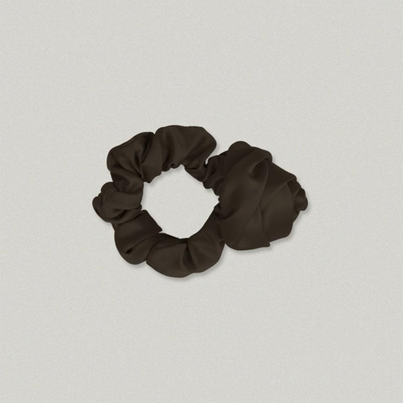 FOLNUA POSY HAIR SCRUCHIE [BROWN]