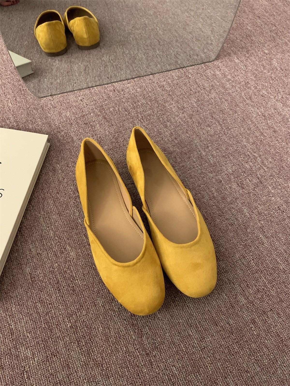 

Soft cute candy color round head light mouth suede grandma shoes children flat soft sole one pedal Mary Jane single shoes 40 жовтий