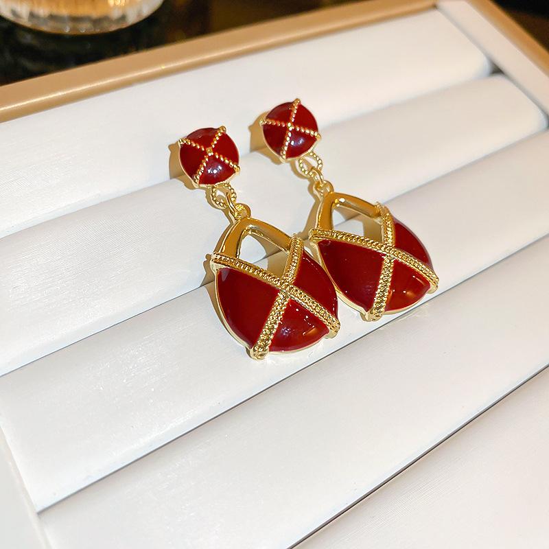 Ankola Red Spray Paint Love Ear Buckle Earrings Hong Kong Style Sweet Versatile Commuter Earrings Light Luxury High-end Earrings Women