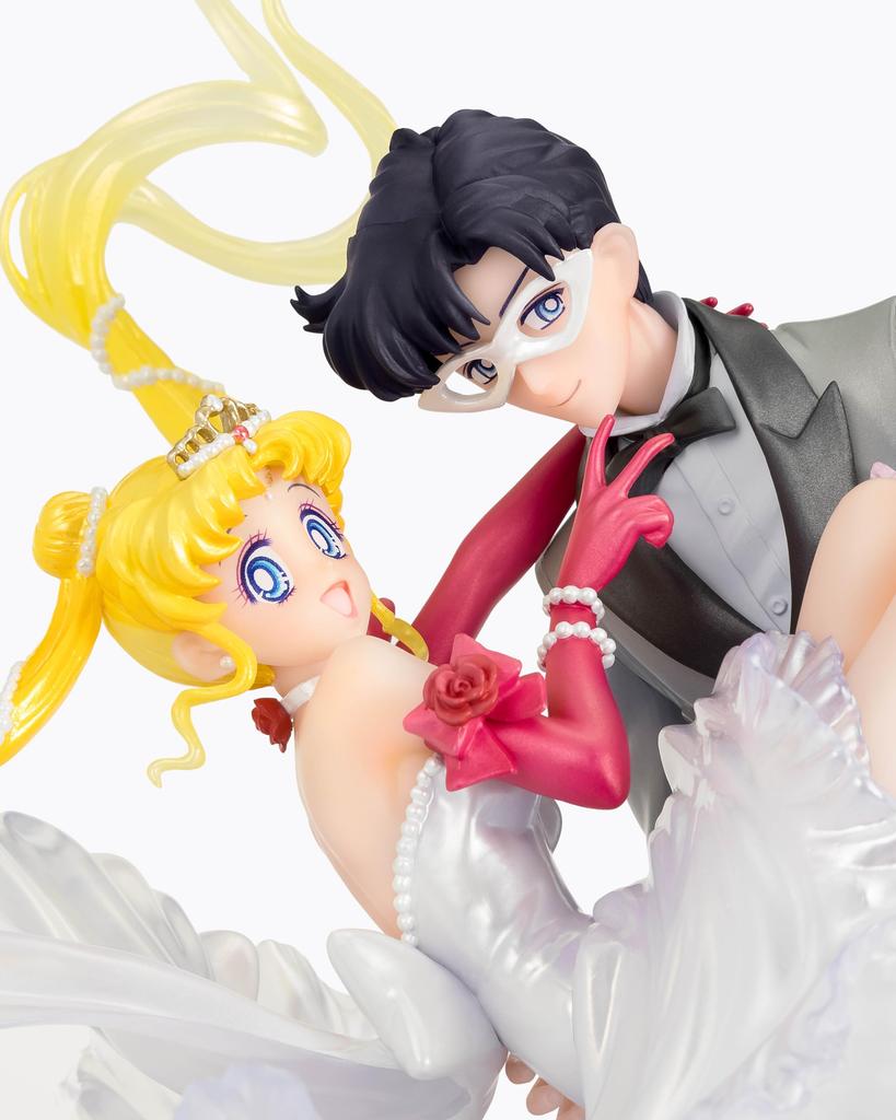 TAMASHII NATIONS Sailor Moon Usagi Masca Tuxedo Glow FiguartsZERO Chouette Figurină și [Ediție Moonlight] Colector
