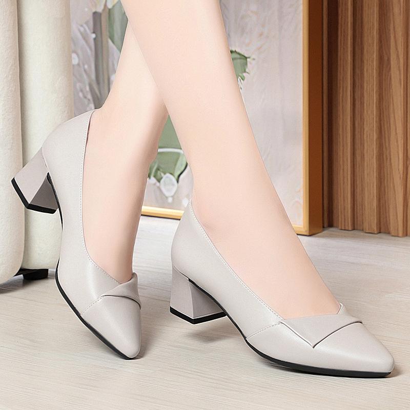 Spring and Autumn Soft-Soled Comfortable Solid Color Versatile Mid-Heel Women's Leather Shoes Chunky Heel Work Shoes Professional Single Shoes