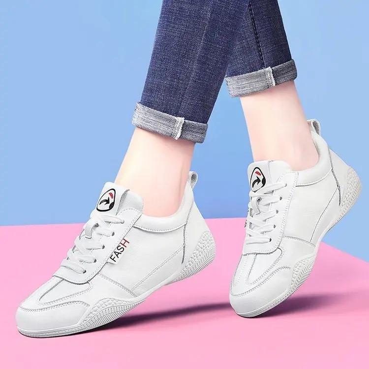 Fashion Women Shoes 2024 New Casual Lightweight Sports Shoes WomenBreathable Little White Platform Shoes White Sneakers Women