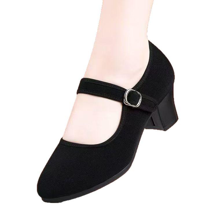 Square Dance Shoes Women's 2025 Autumn New Retro Soft-soled Mother Dance Shoes One-word Fashion Versatile Mary Jane Shoes
