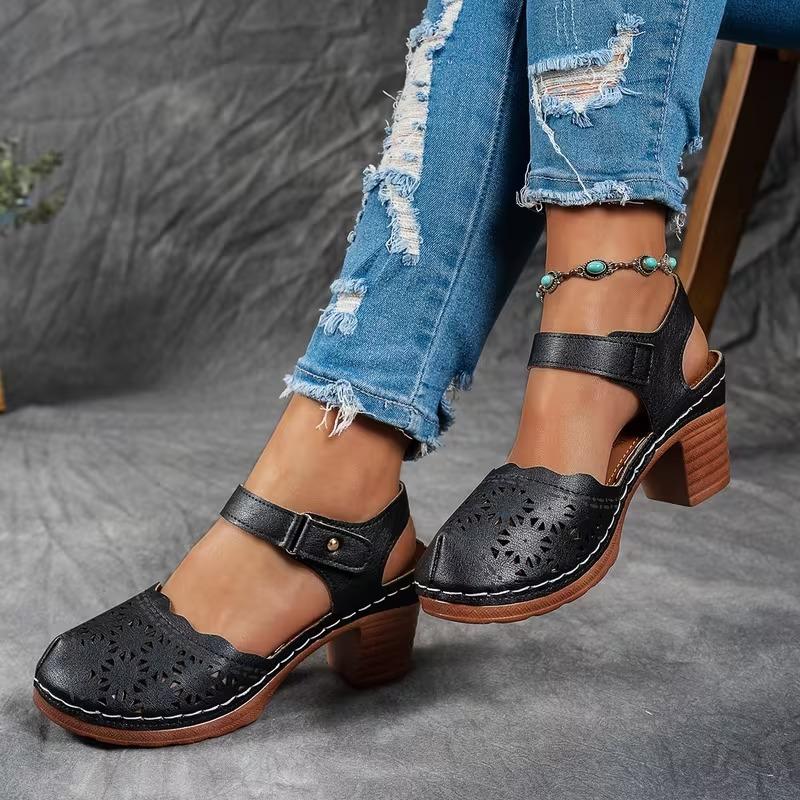2026 New Ladies Shoes Closed Toe Women's Sandals Fashion Hollow Out Summer Retro Casual Plus Size Best Seller Heeled Sandals