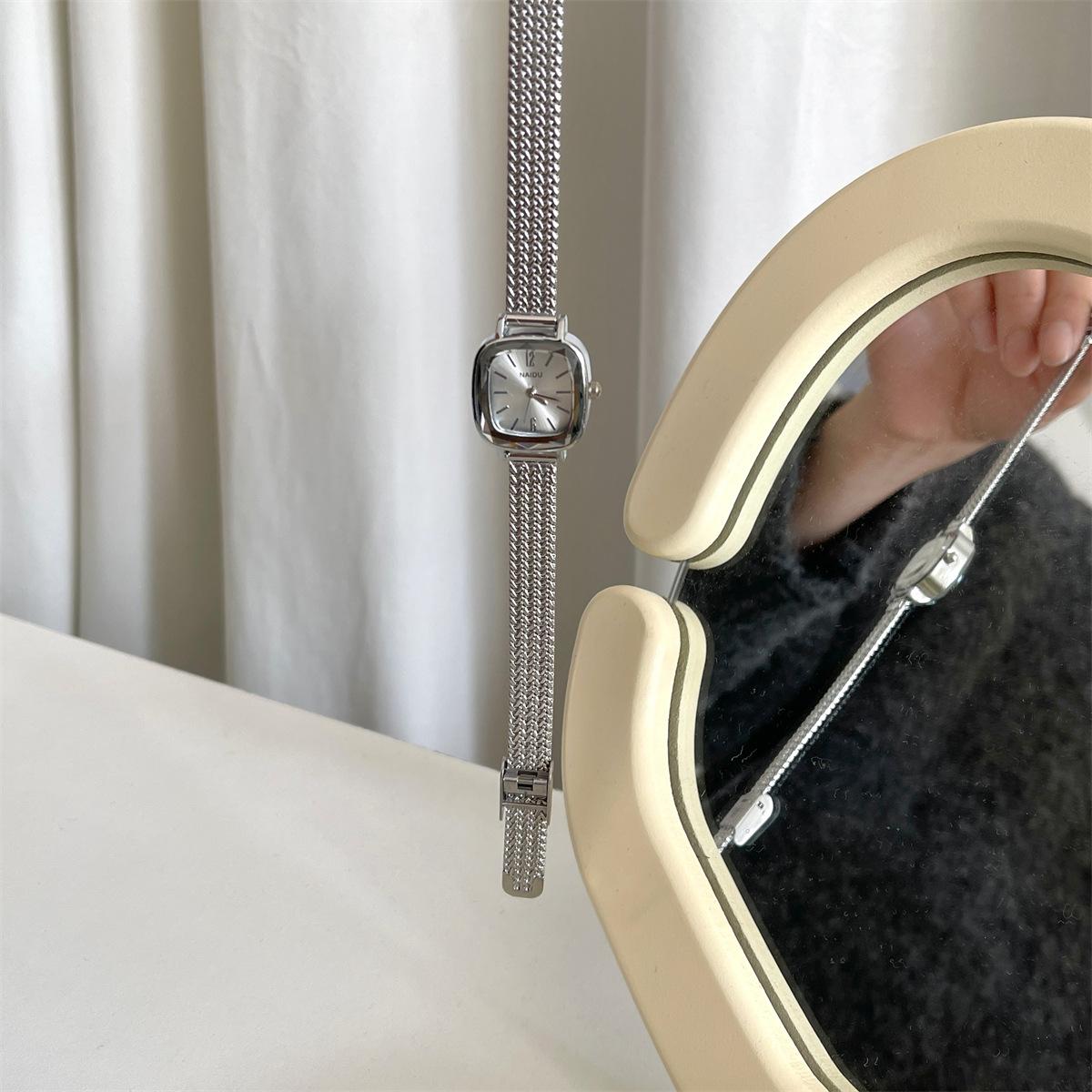 Watch Square Women S Fashion Simple High Sense Small Square Chain Steel Belt Quartz Watch Supply