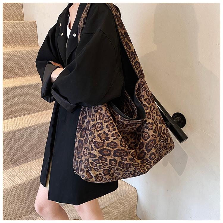 Ielgy Autumn Winter Leopard Print Large-Capacity Bag Casual Commuter Shoulder Loose Tote Bag