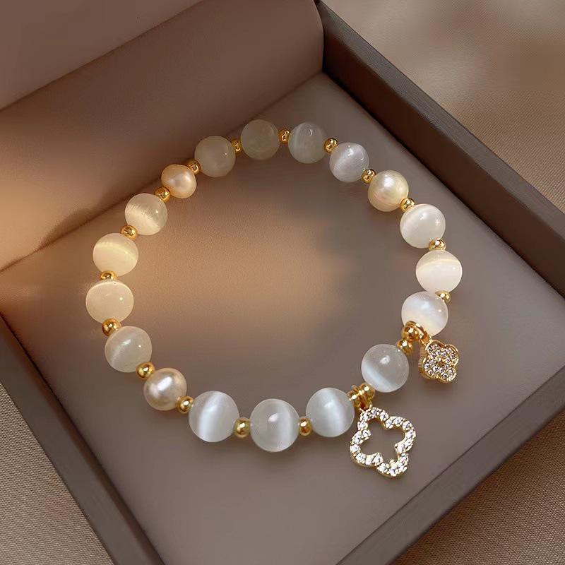 Xiaohongshu Four-Leaf Clover Bracelet with Cat's Eye Stone & Freshwater Pearl
