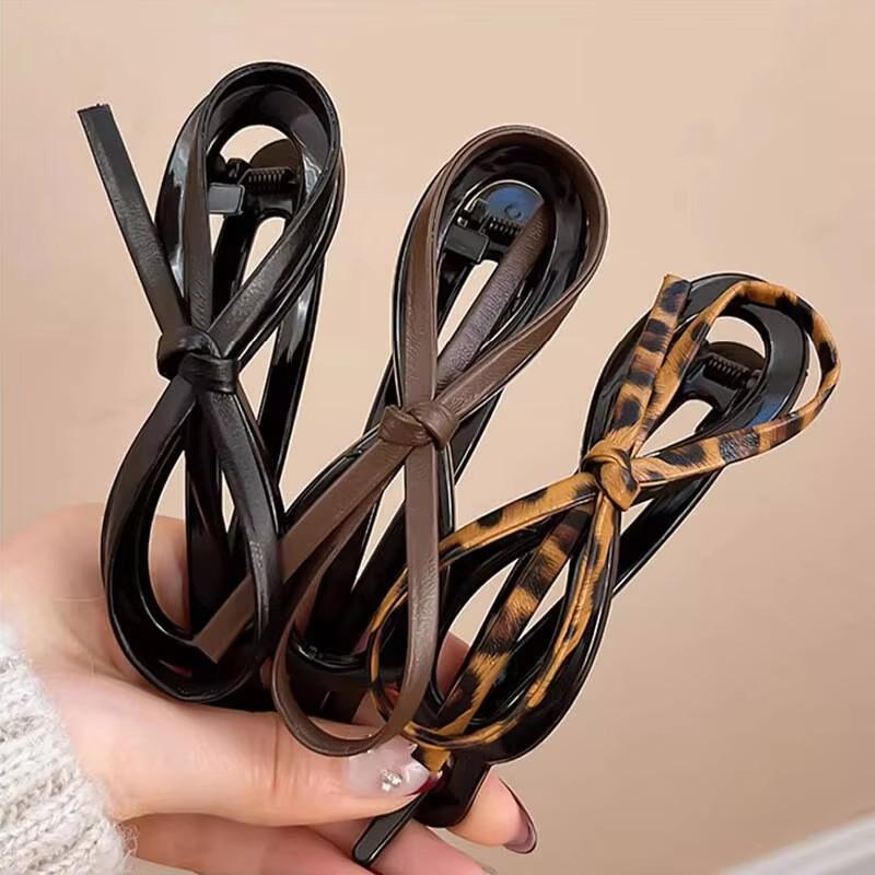 Fashion Leopard Print Twist Hair Clips Pu-Leather Hairgrips Korean Simple Cartoon Cat Hairpins Barrettes Girls Hair Accessories Gift