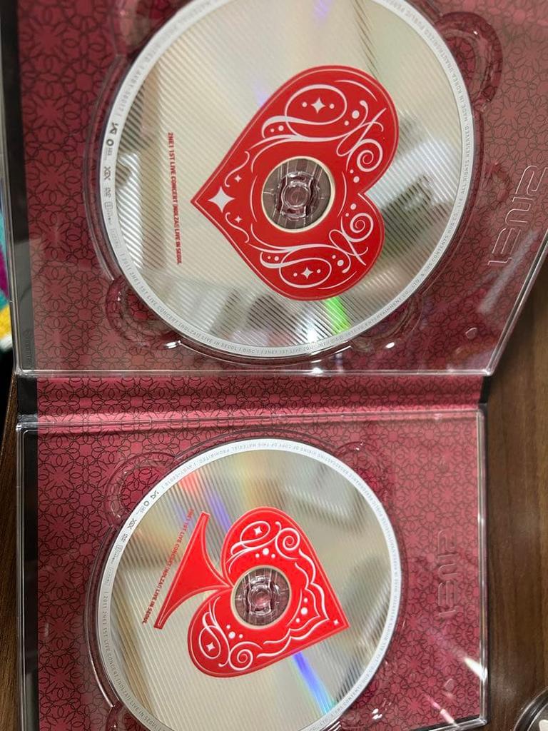 [USED] 2NE1 1st Live Concert Nolza!