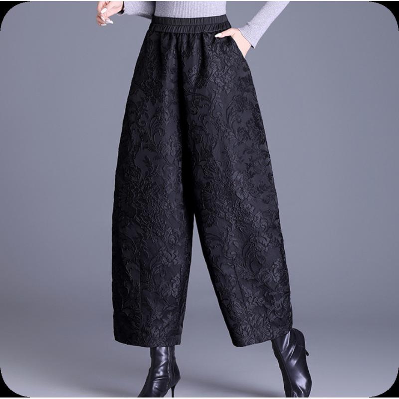 

Premium Age-Defying Women s Jacquard Plus Size Slimming Cropped Pants for Autumn/Winter 4XL