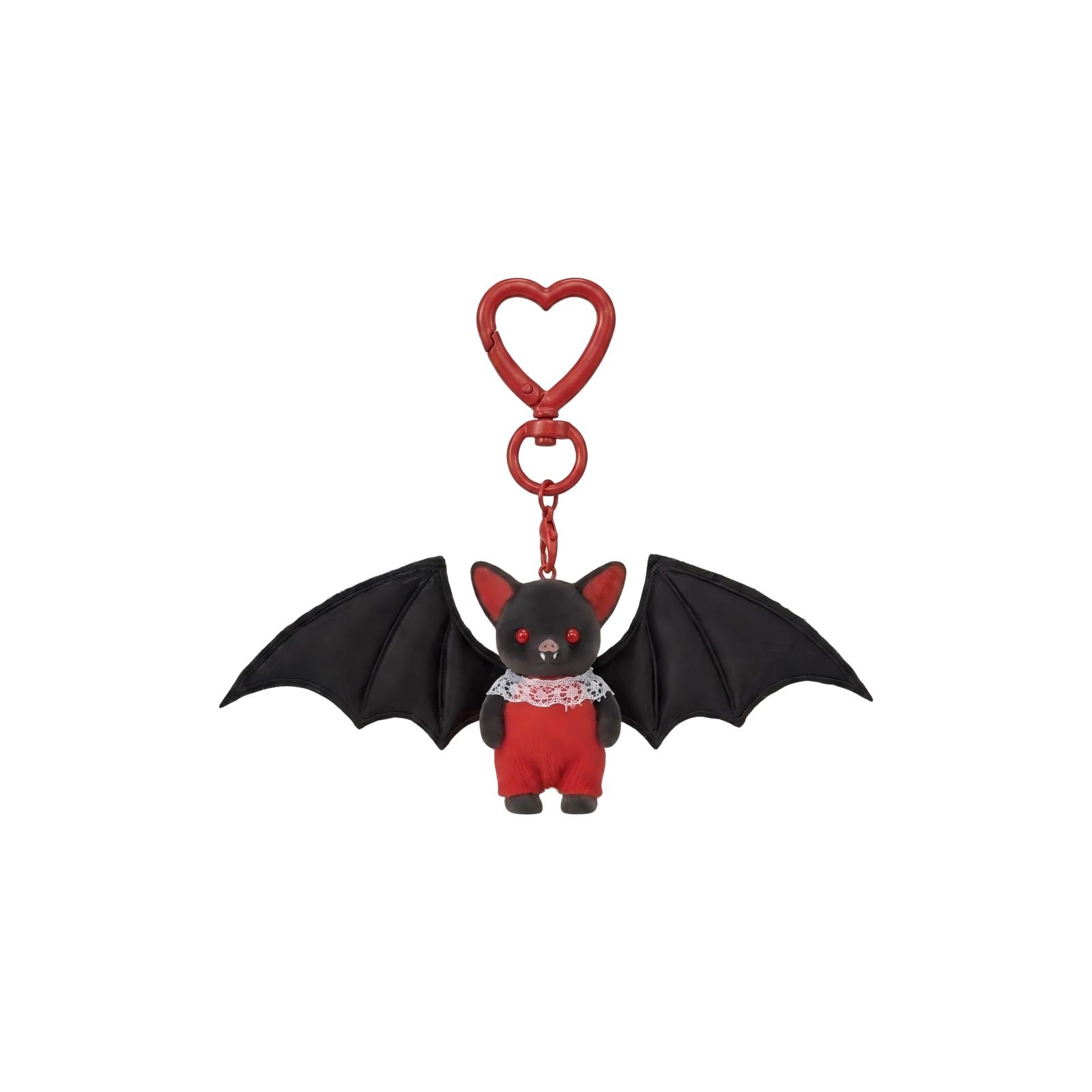 

Creative Bat Keychain Cute Cartoon Bat Shaped Pendant with Heart Hook for Bags Backpacks Keys and Accessories One Size червоний